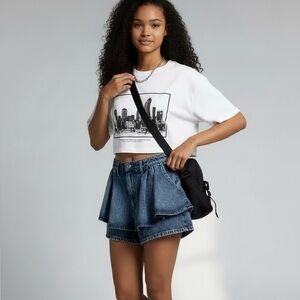 Woman’s Blue Denim Skorts